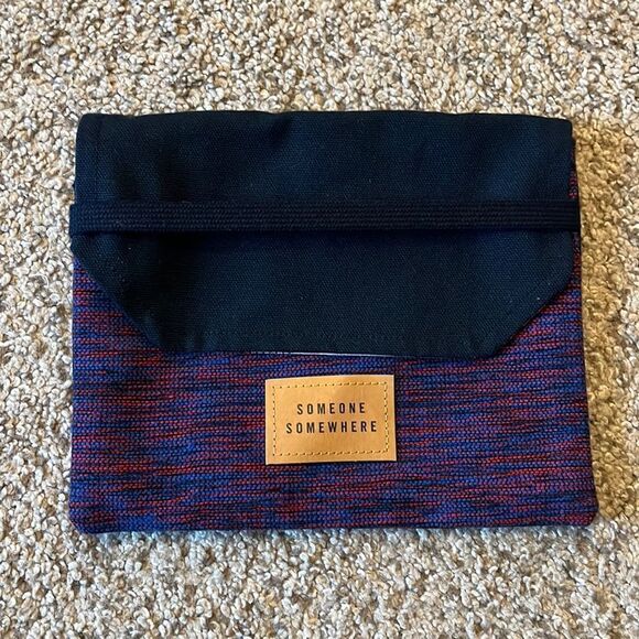 Small Pouch  - Picture 1 of 8